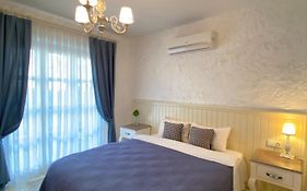 Mina Otel by Adda Alaçatı